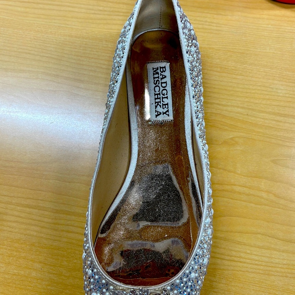Shoes with pearls and rhinestones